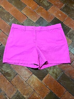 Crown and Ivy size 16 pink shorts 4“ inseam. 3056.